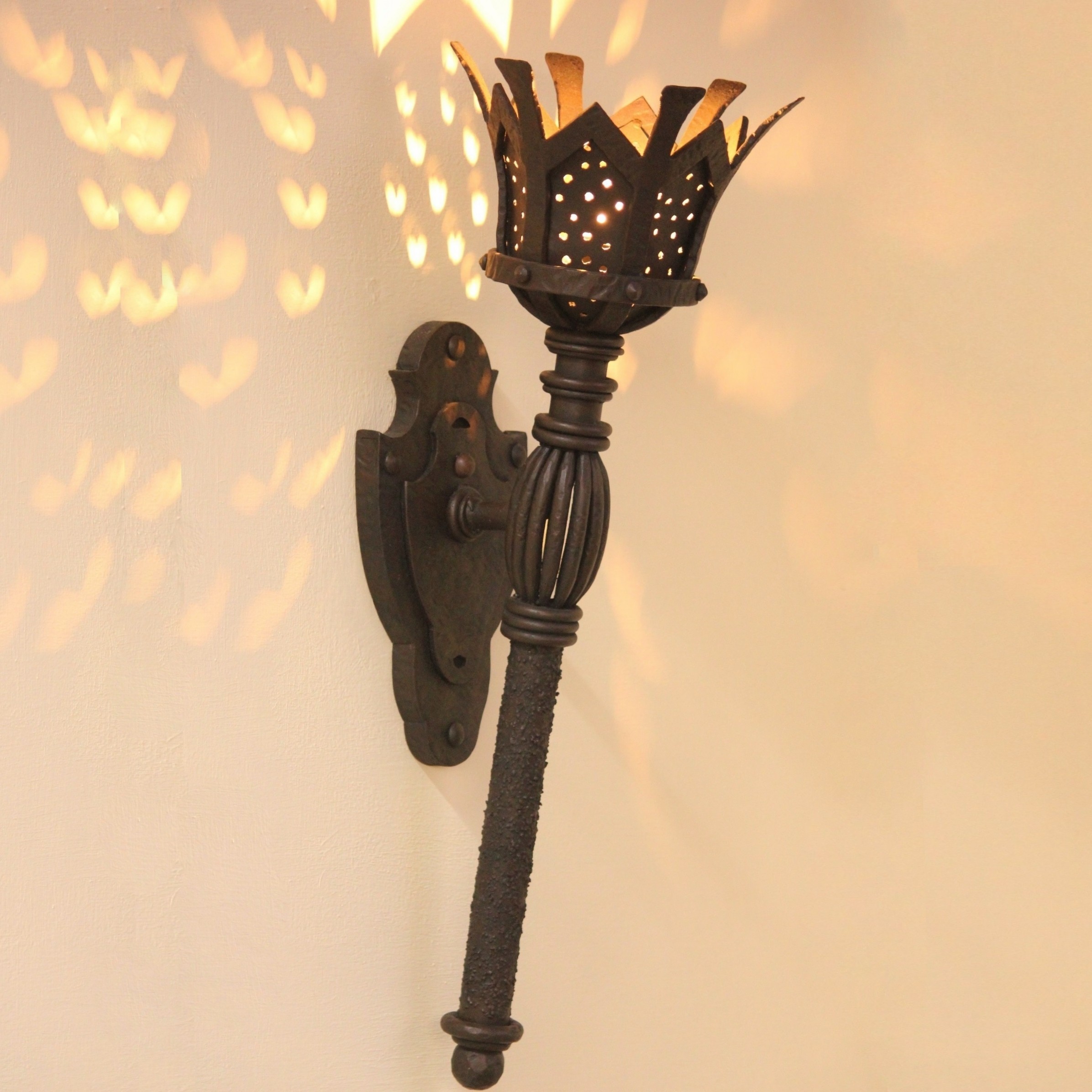Wall Fixtures