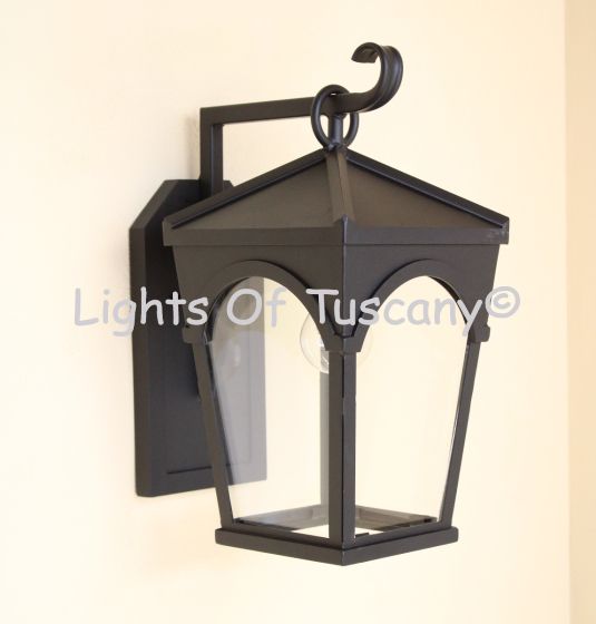 Contemporary wall lantern