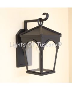 Contemporary wall lantern
