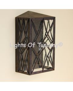 Contemporary outdoor pocket lantern