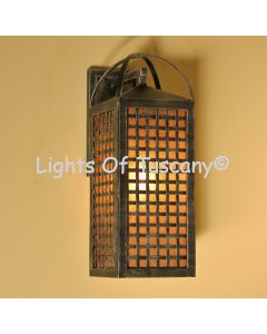 Contemporary outdoor wall lantern light
