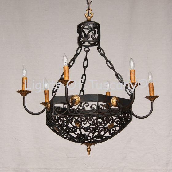 Traditional style chandelier