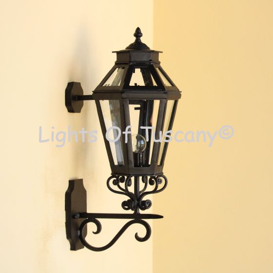 7226-1 Colonial Style Wrought Iron Wall Lantern Light