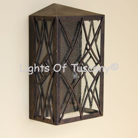 Contemporary outdoor pocket lantern