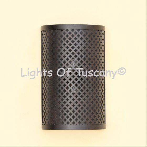7900-2 Gothic Quatrafoil Exterior Pocket Wall Light