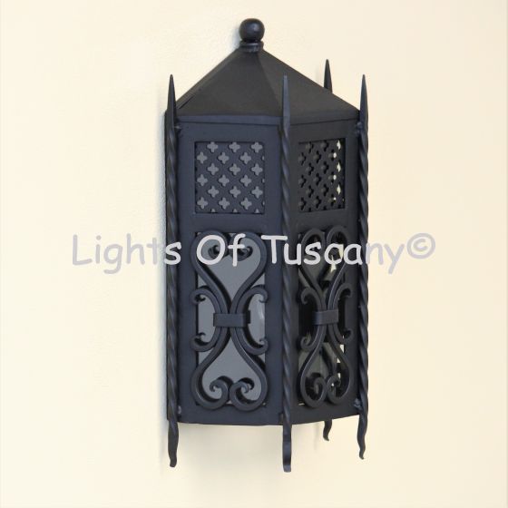 8118-1 Gothic Style Wrought Iron Outdoor Pocket Lantern